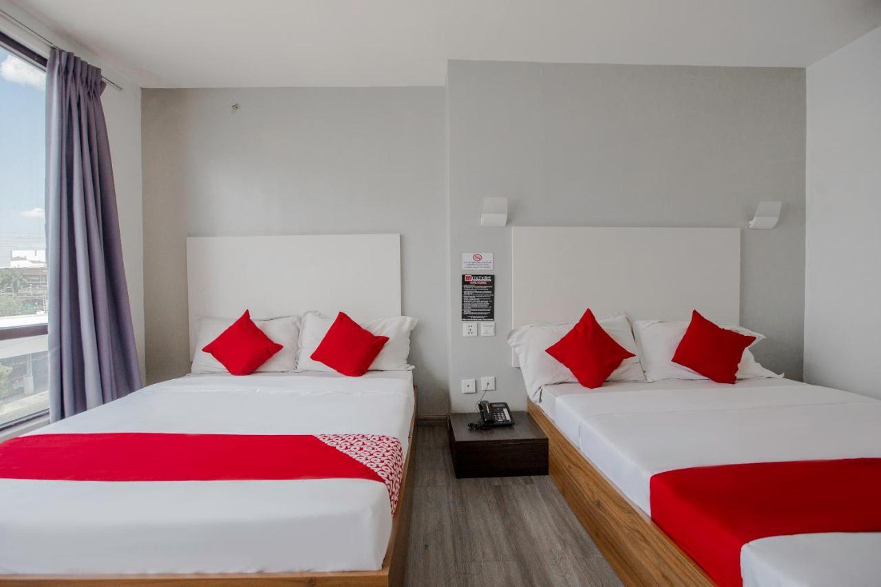 Oyo 666 Mc Hotel Fairview Cidade Quezon Exterior foto